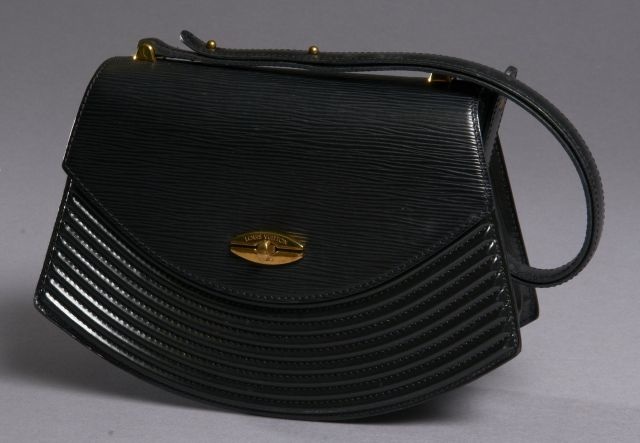Louis Vuitton Tilsit Shoulder Bag - Farfetch