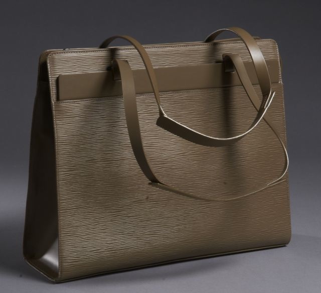 Louis Vuitton Black Epi Croisette GM Shoulder Bag