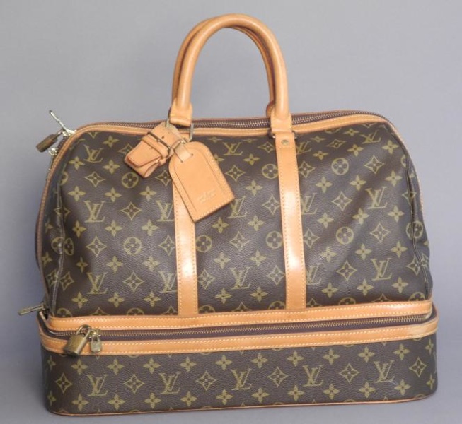 Sold at Auction: Louis Vuitton, LOUIS VUITTON Sac de voyage