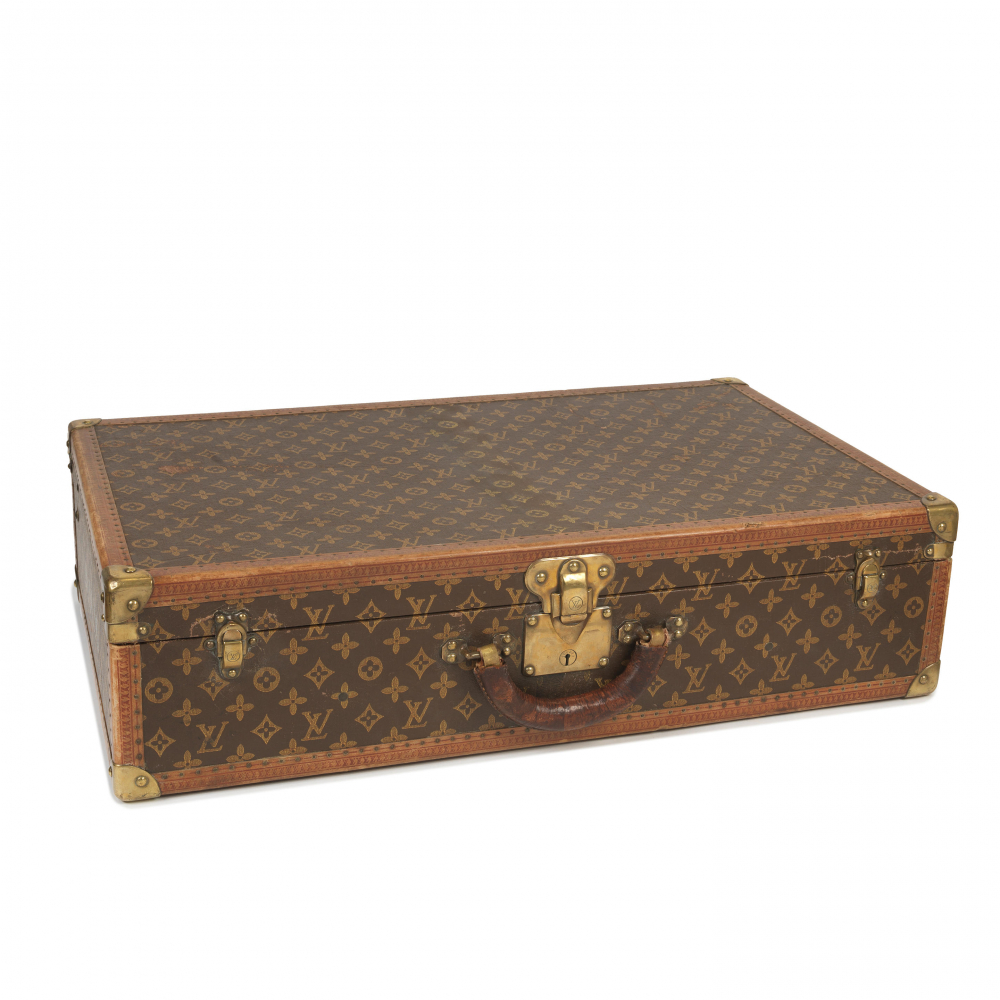 Sold at Auction: Louis Vuitton Bisten 60 Suitcase