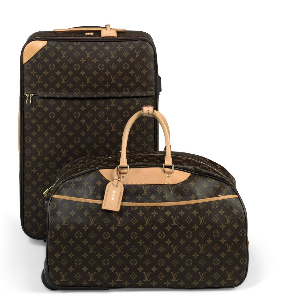 louis vuitton pegase sizes