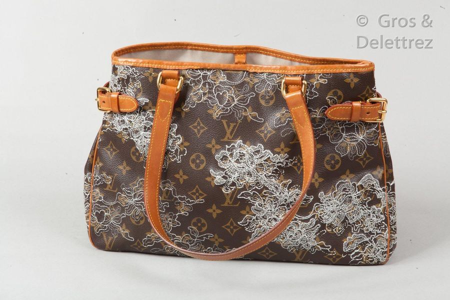Louis Vuitton, Bags, Stunning Lv Batignolles Vertical Monogram Brown